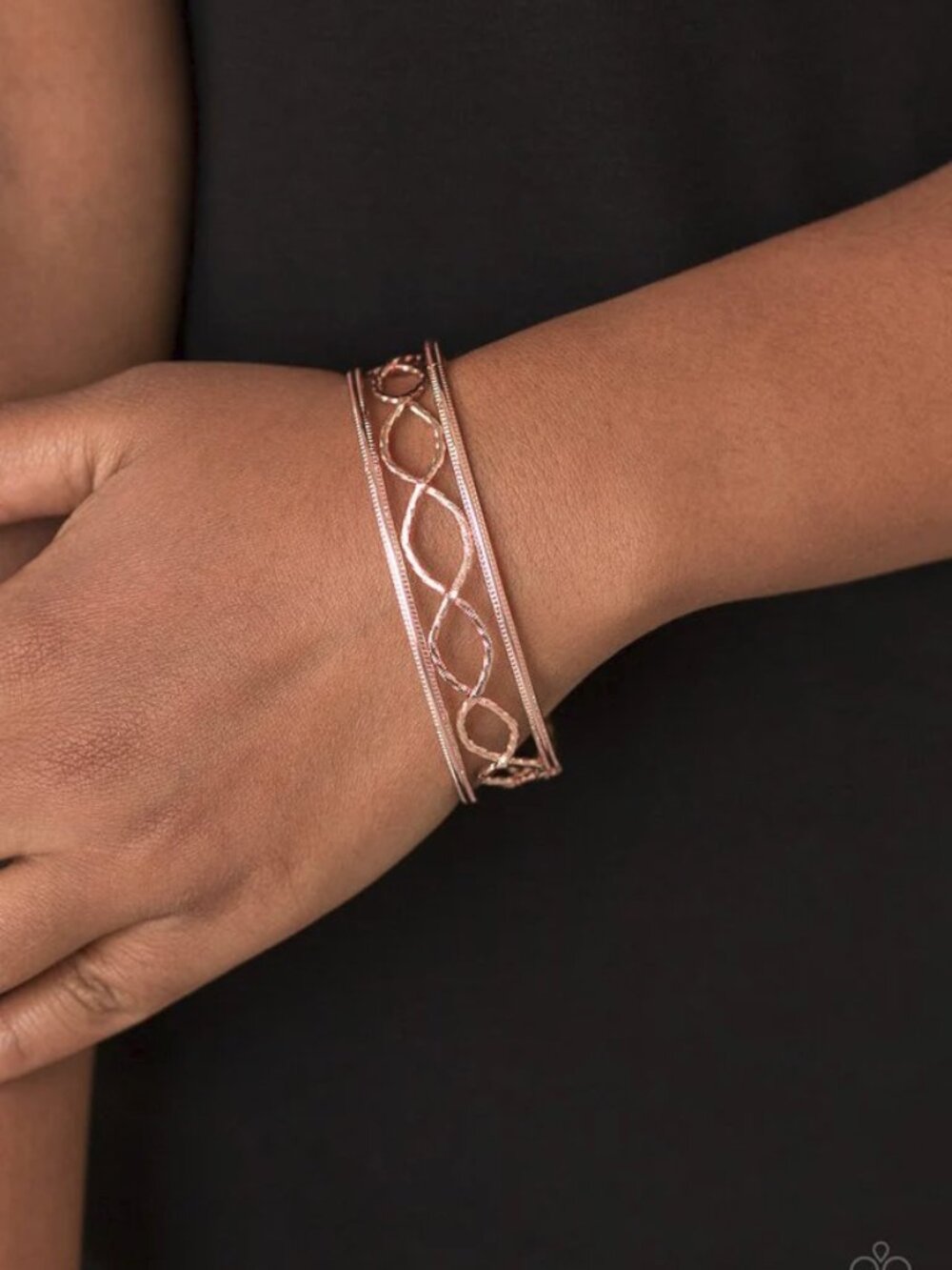 Paparazzi Jewelry Accessories - Metal Manic - Rose Gold Bracelet - Vintage